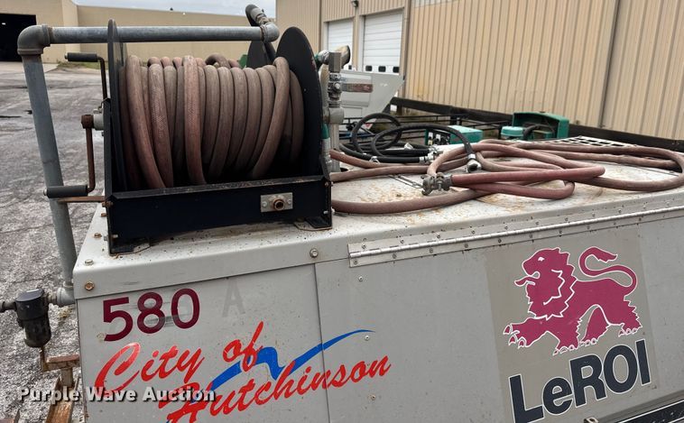 image for item EM8227 1998 CompAir LeRoi Q185DUE air compressor