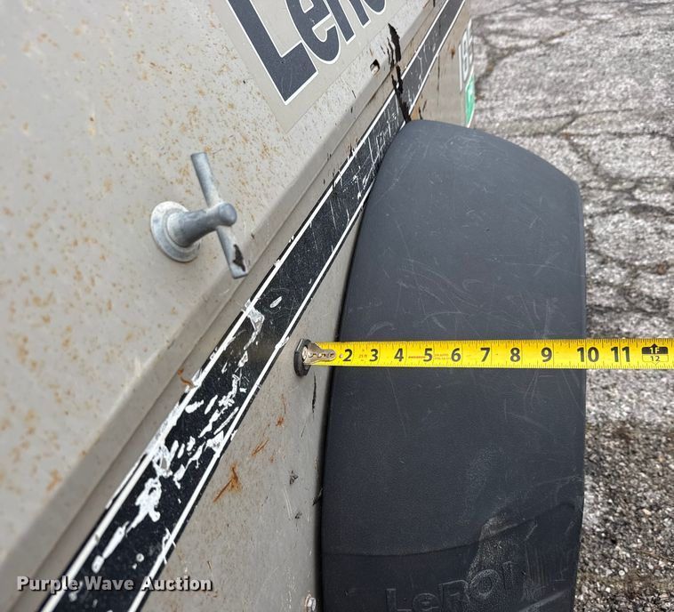 image for item EM8227 1998 CompAir LeRoi Q185DUE air compressor