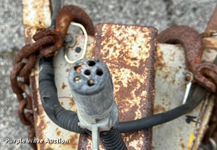 image for item EM8227 1998 CompAir LeRoi Q185DUE air compressor