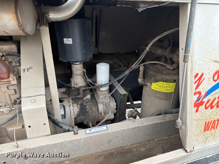 image for item EM8227 1998 CompAir LeRoi Q185DUE air compressor