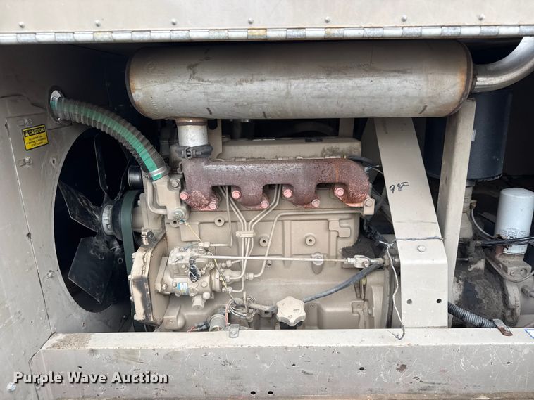 image for item EM8227 1998 CompAir LeRoi Q185DUE air compressor