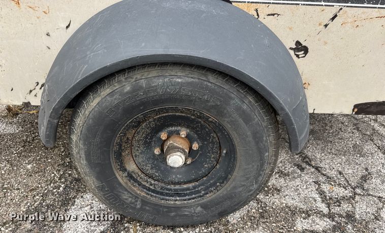 image for item EM8227 1998 CompAir LeRoi Q185DUE air compressor