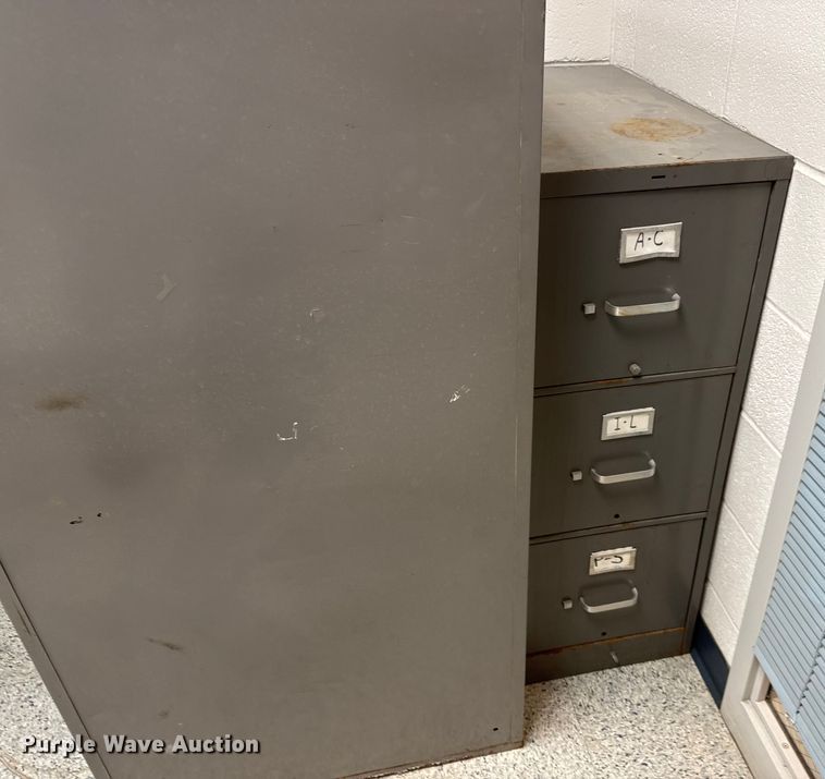 image for item EM8229 Canon iPF765 imagePrograf multifunction printer