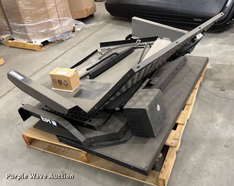 image for item EM8231 American Aluminum K9 cage