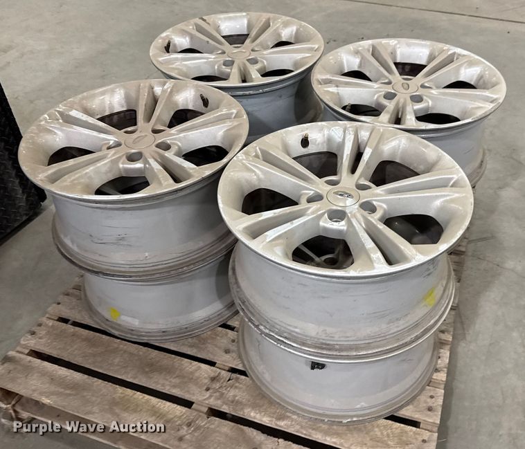 image for item EM8233 (8) 16