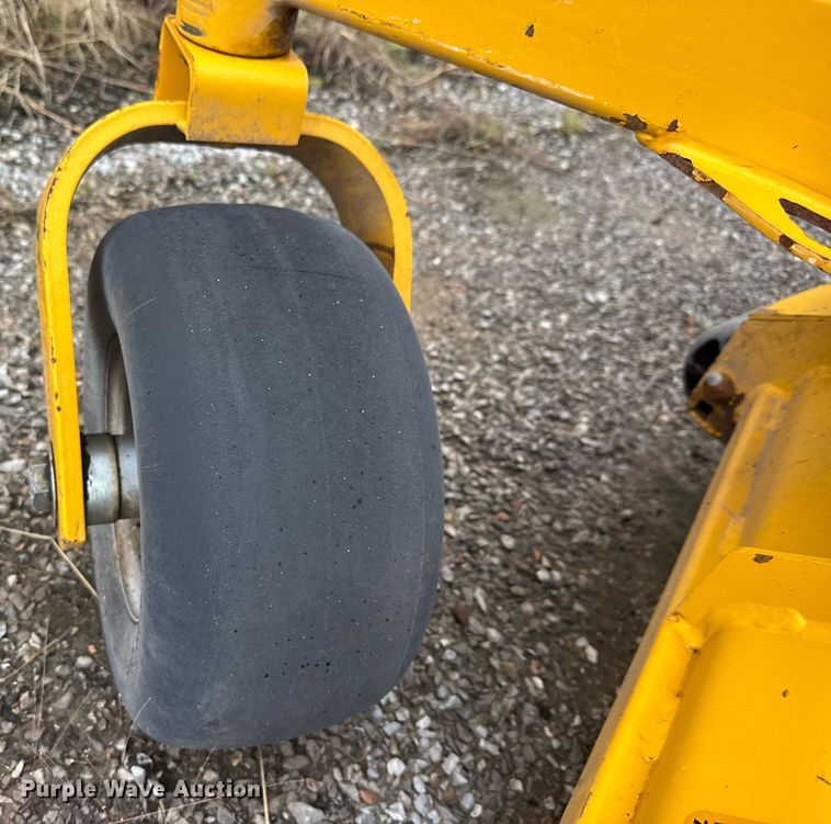 image for item EM8237 2019 Hustler Super Z ZTR lawn mower