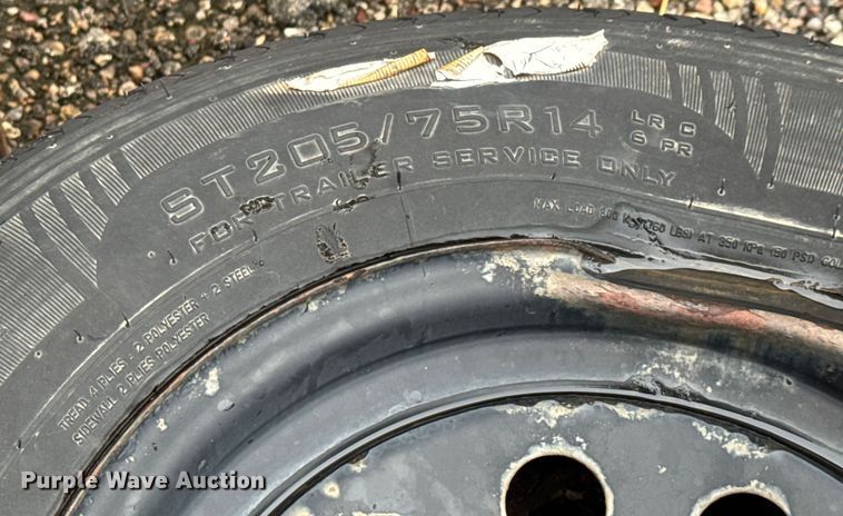 image for item EM8239 Lawn equipment