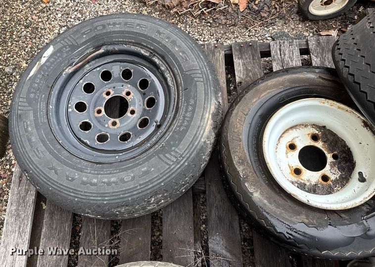 image for item EM8239 Lawn equipment