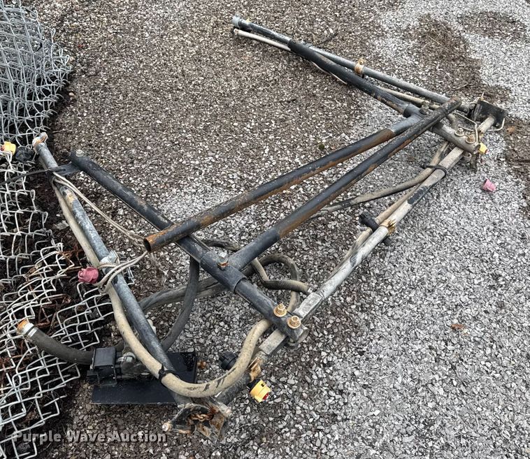 image for item EM8239 Lawn equipment