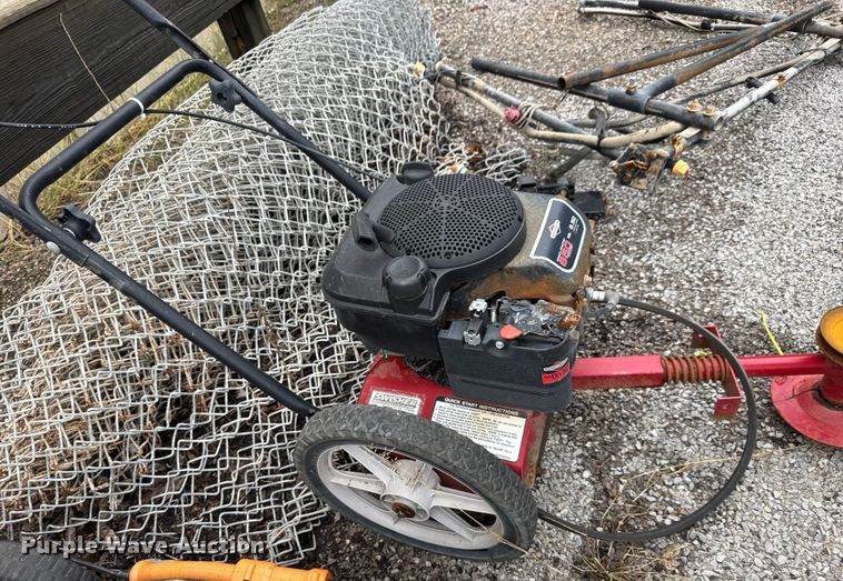 image for item EM8239 Lawn equipment