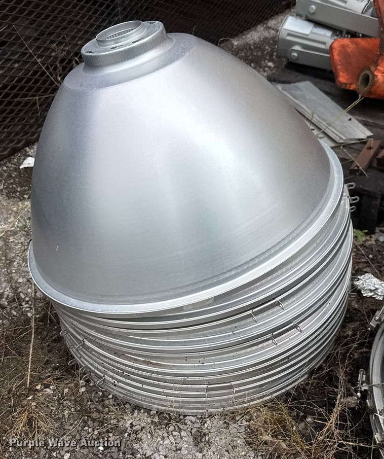 image for item EM8239 Lawn equipment