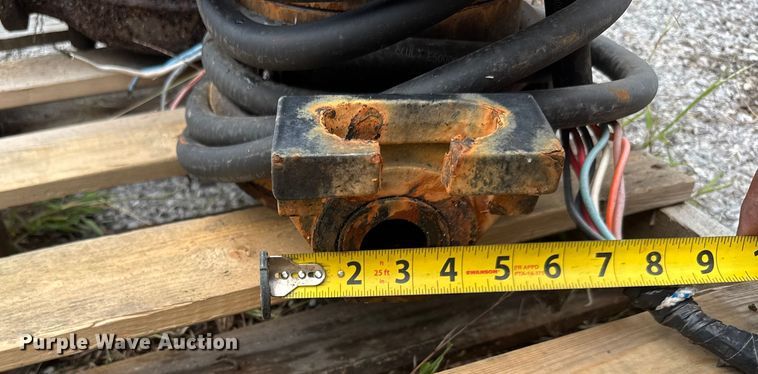 image for item EM8240 (2) pumps