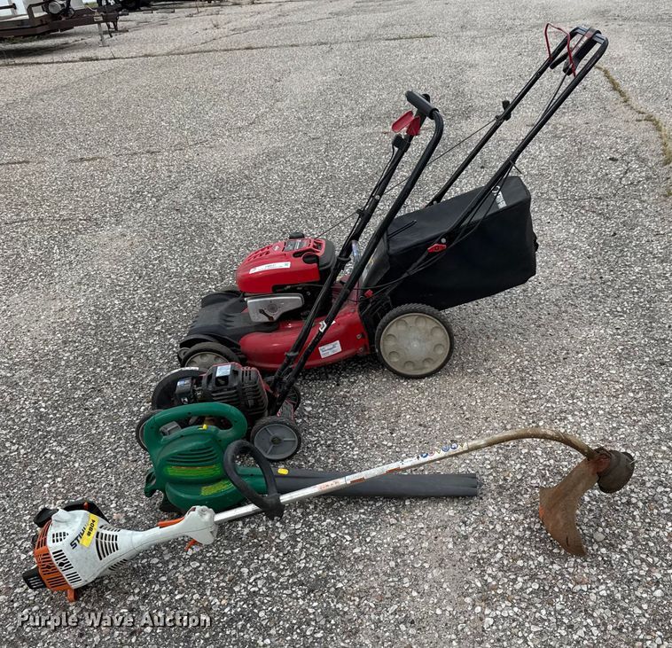 image for item EM8241 Lawn equipment