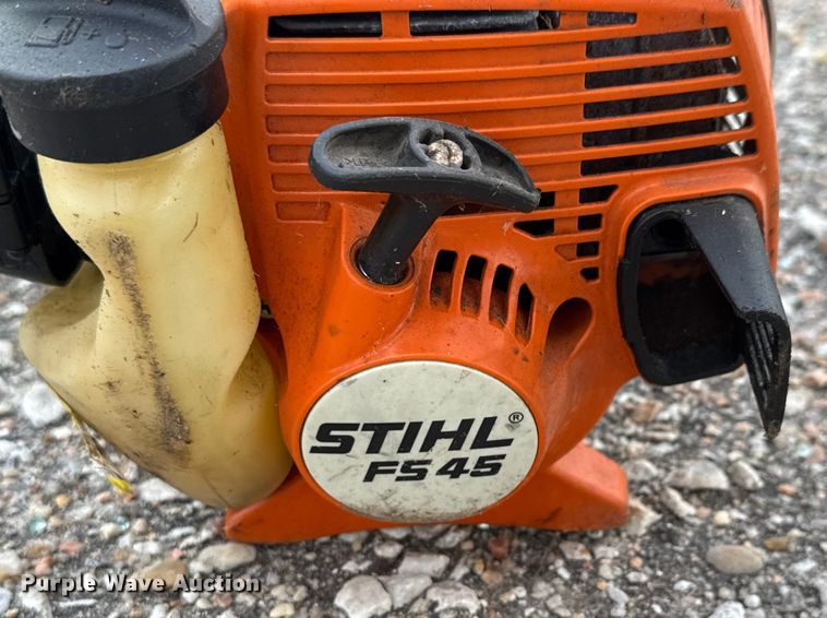 image for item EM8241 Lawn equipment