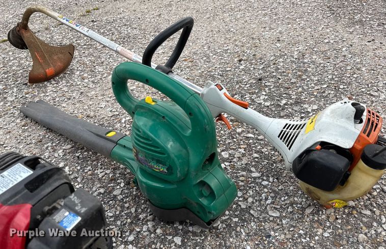 image for item EM8241 Lawn equipment