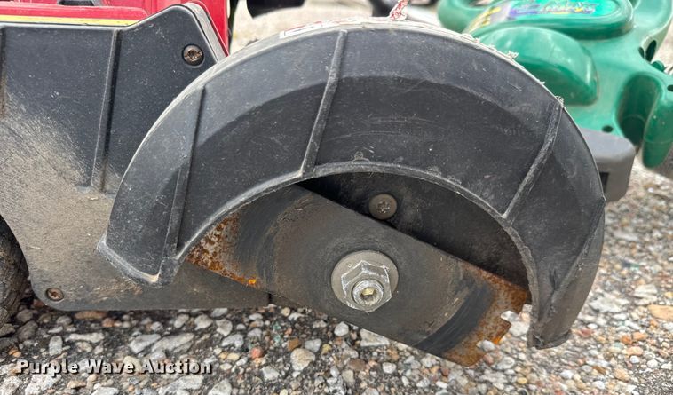 image for item EM8241 Lawn equipment