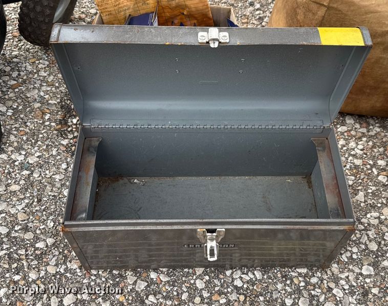 image for item EM8242 Tools