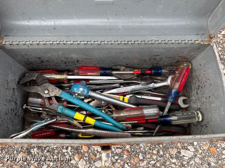 image for item EM8242 Tools