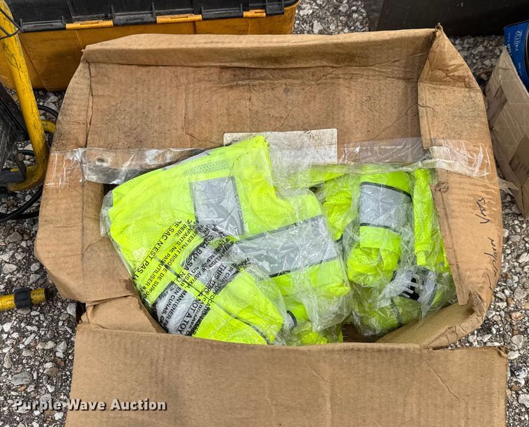 image for item EM8242 Tools