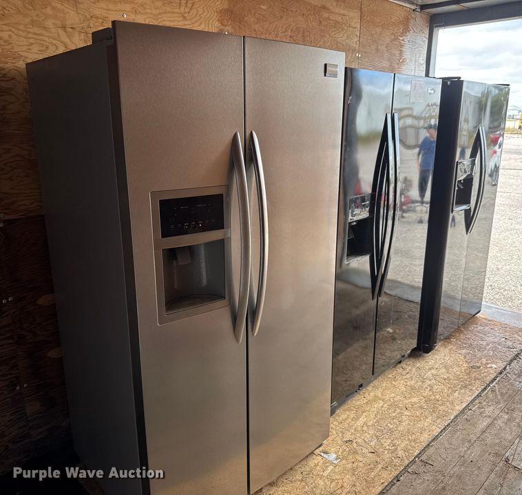 image for item EM8246 (3) refrigerators