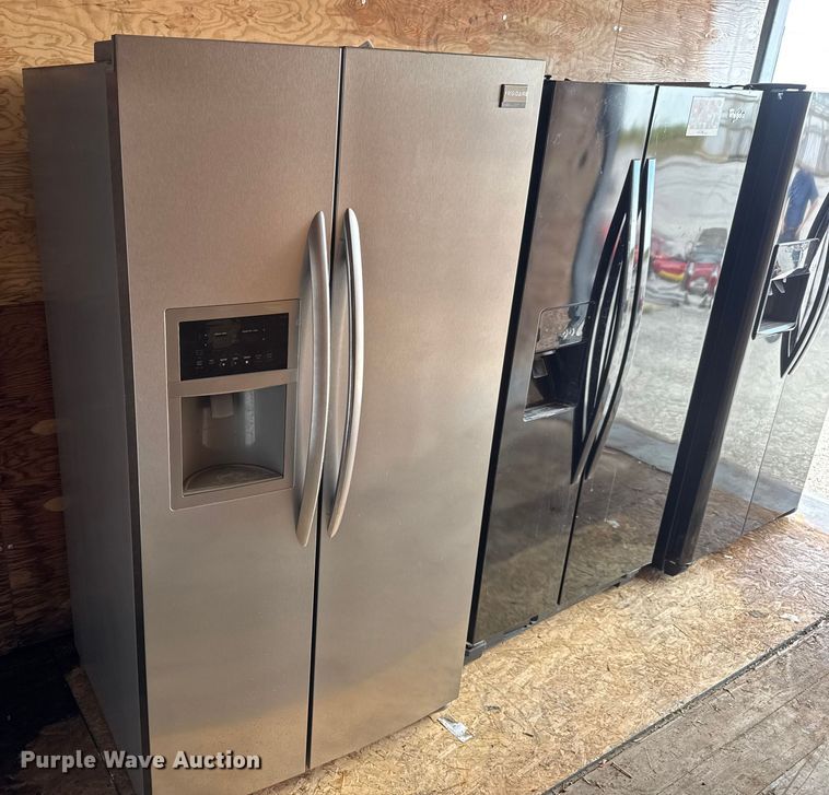 image for item EM8246 (3) refrigerators