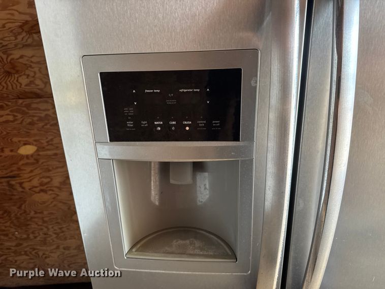 image for item EM8246 (3) refrigerators