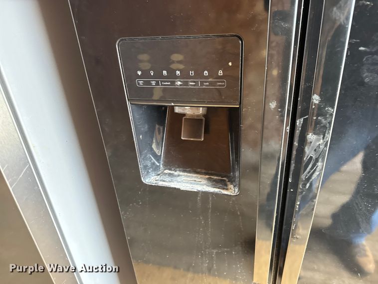 image for item EM8246 (3) refrigerators