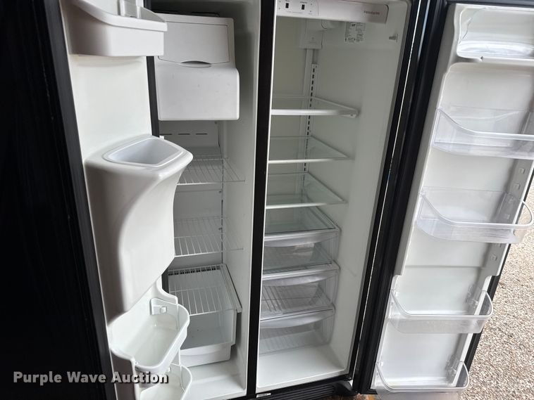 image for item EM8246 (3) refrigerators