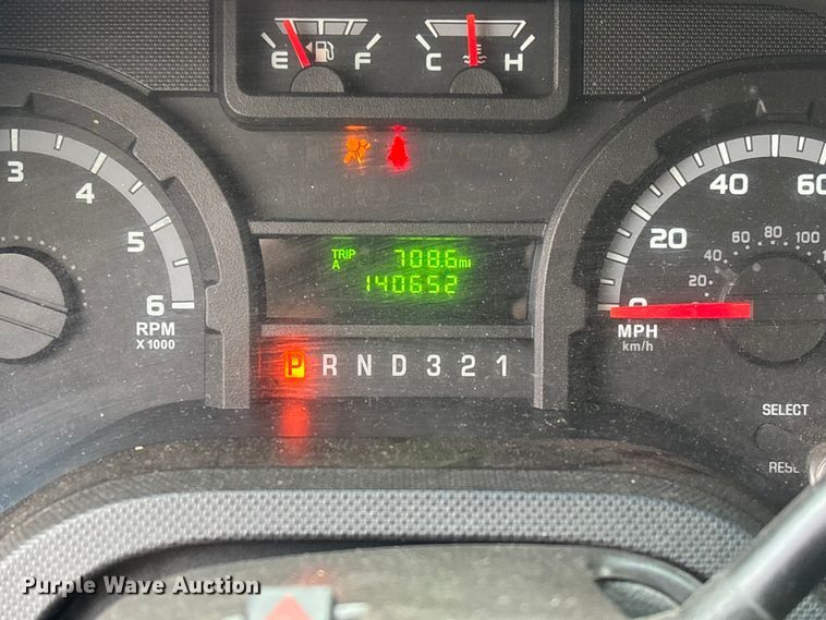 image for item EM8248 2010 Ford E450 ambulance