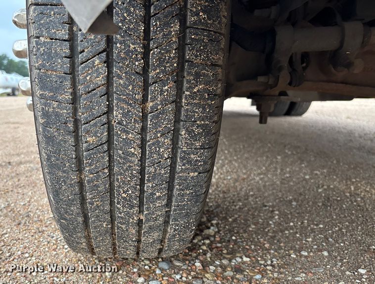 image for item EM8248 2010 Ford E450 ambulance