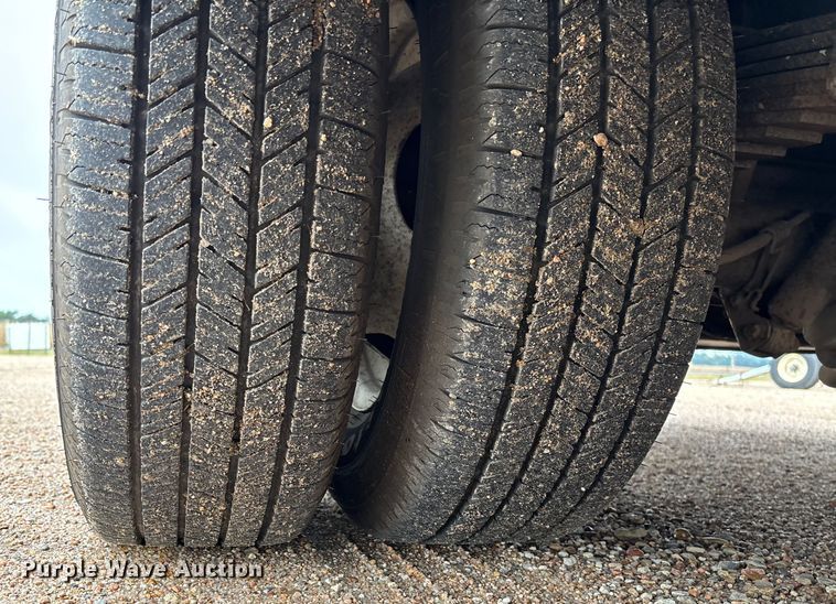 image for item EM8248 2010 Ford E450 ambulance