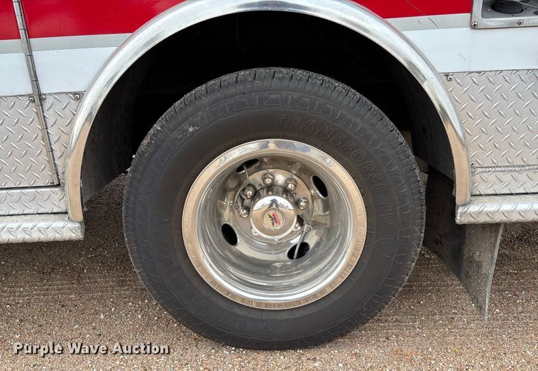 image for item EM8248 2010 Ford E450 ambulance