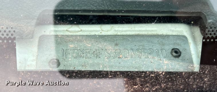 image for item EM8248 2010 Ford E450 ambulance