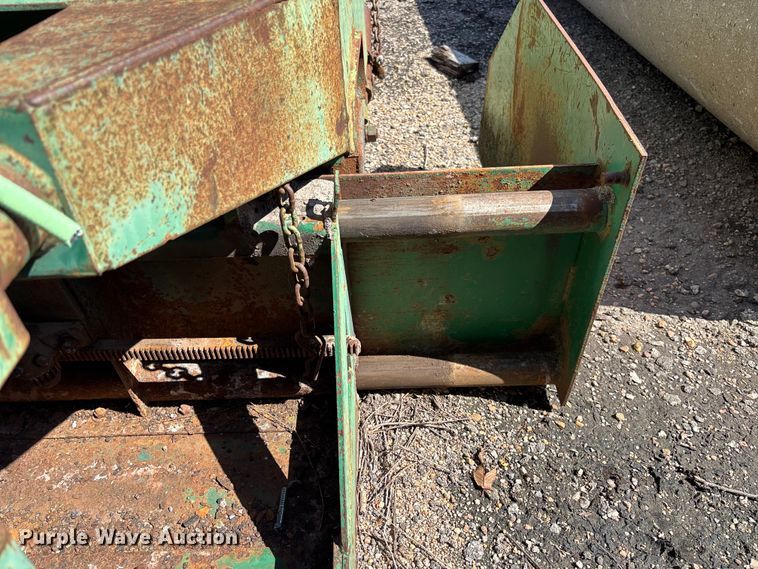 image for item EM8251 (2) Layton pavers