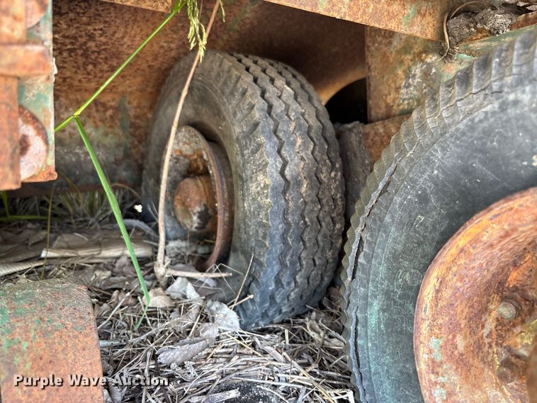 image for item EM8251 (2) Layton pavers