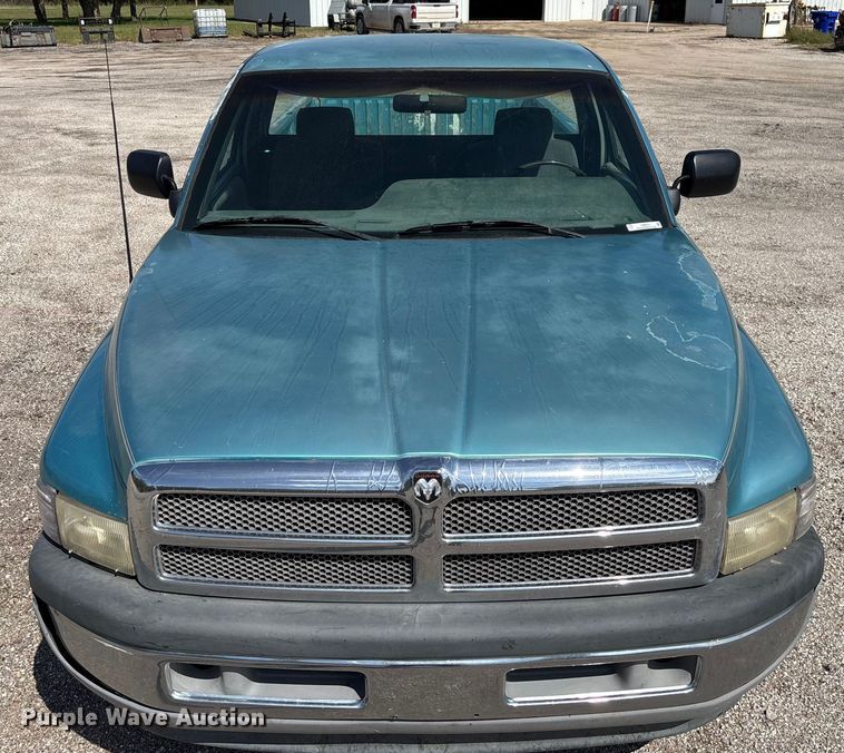 image for item EM8253 1996 Dodge Ram 1500 pickup truck