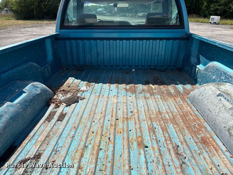 image for item EM8253 1996 Dodge Ram 1500 pickup truck