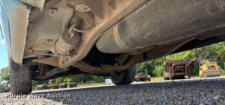 image for item EM8253 1996 Dodge Ram 1500 pickup truck