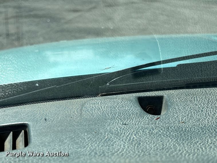 image for item EM8253 1996 Dodge Ram 1500 pickup truck