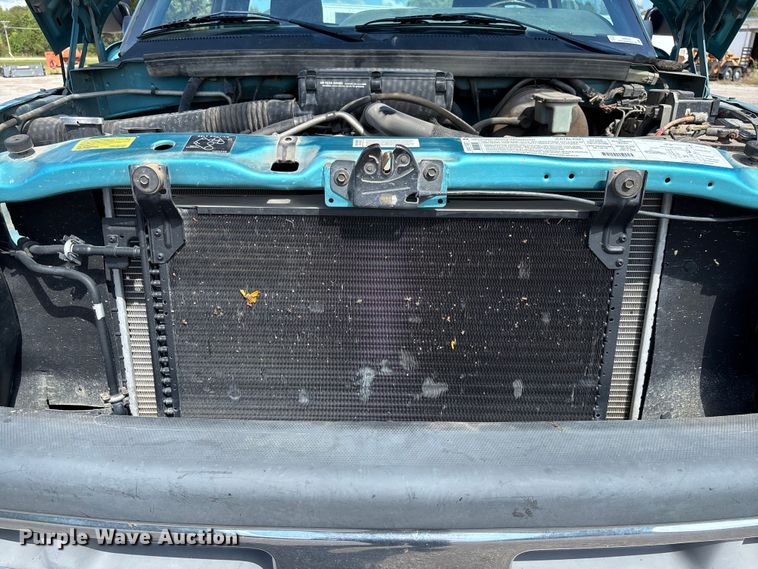 image for item EM8253 1996 Dodge Ram 1500 pickup truck