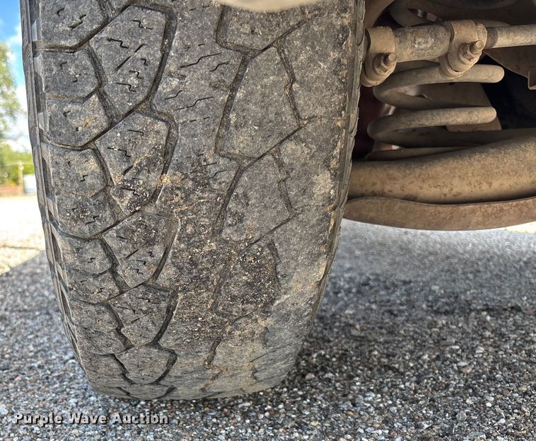 image for item EM8253 1996 Dodge Ram 1500 pickup truck