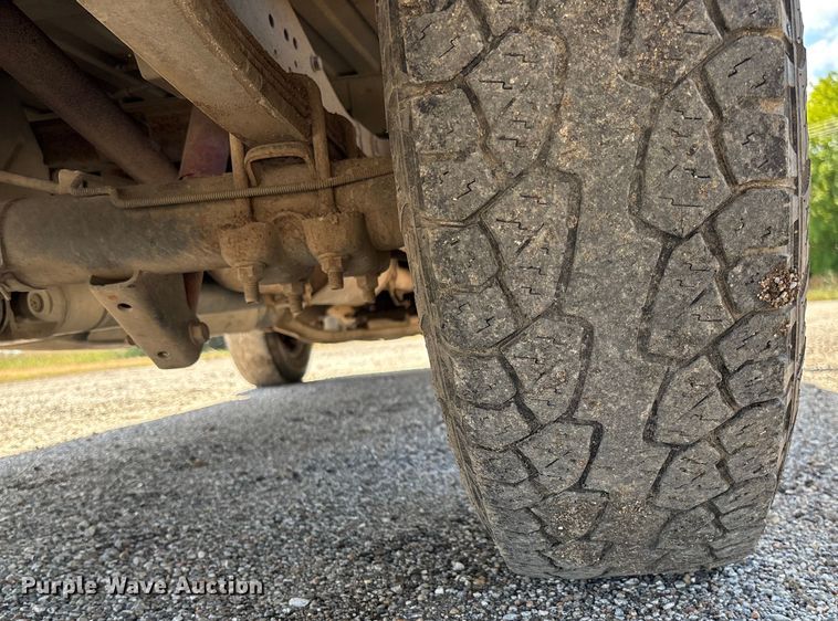 image for item EM8253 1996 Dodge Ram 1500 pickup truck