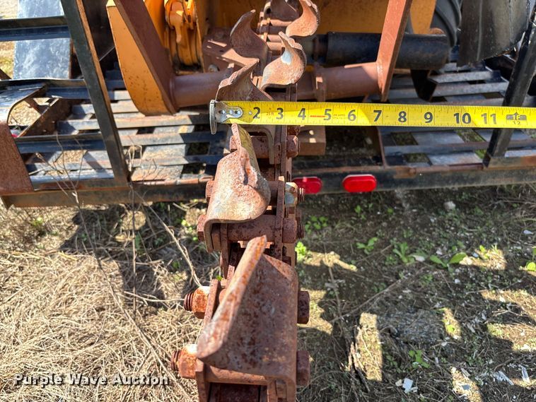 image for item EM8254 1985 Case 30+4 trencher