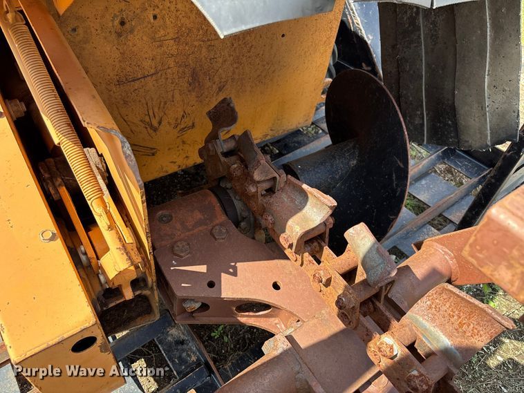 image for item EM8254 1985 Case 30+4 trencher