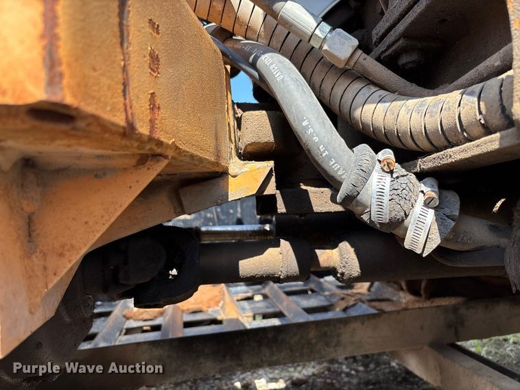 image for item EM8254 1985 Case 30+4 trencher