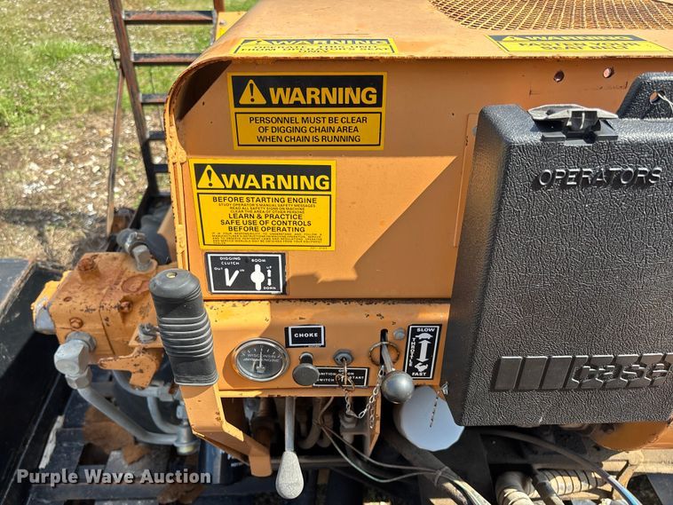 image for item EM8254 1985 Case 30+4 trencher