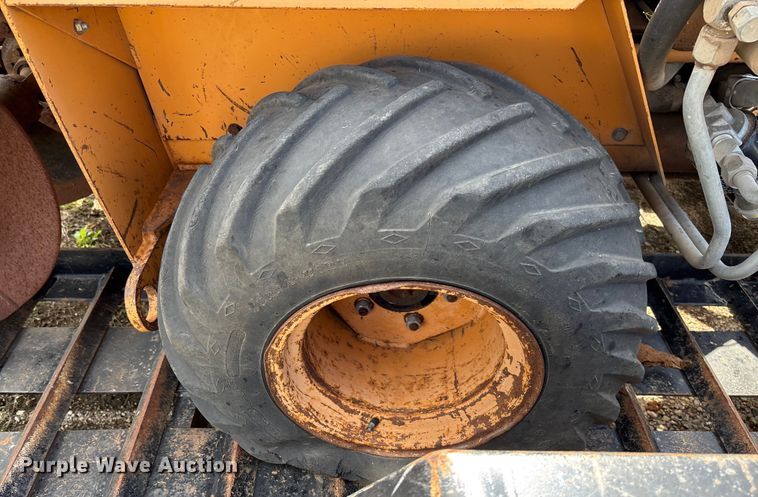 image for item EM8254 1985 Case 30+4 trencher