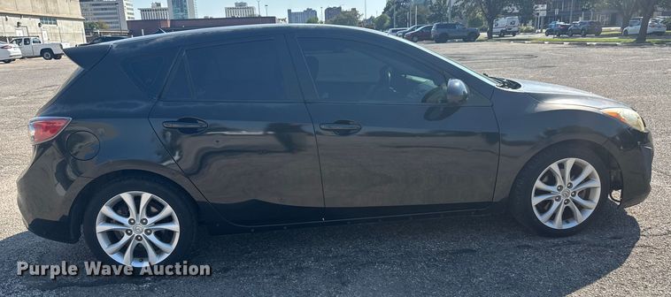 image for item EM8341 2011 Mazda Mazda 3 