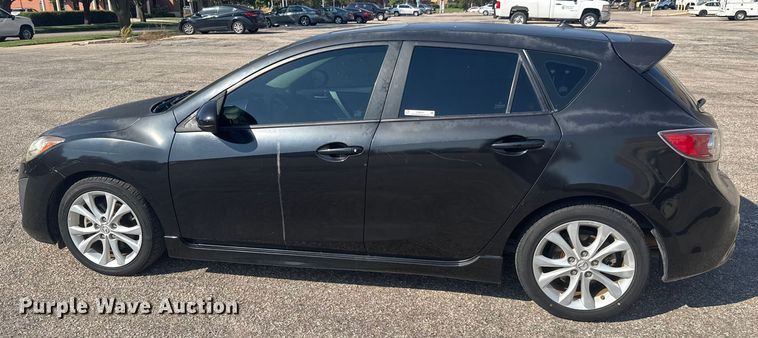 image for item EM8341 2011 Mazda Mazda 3 