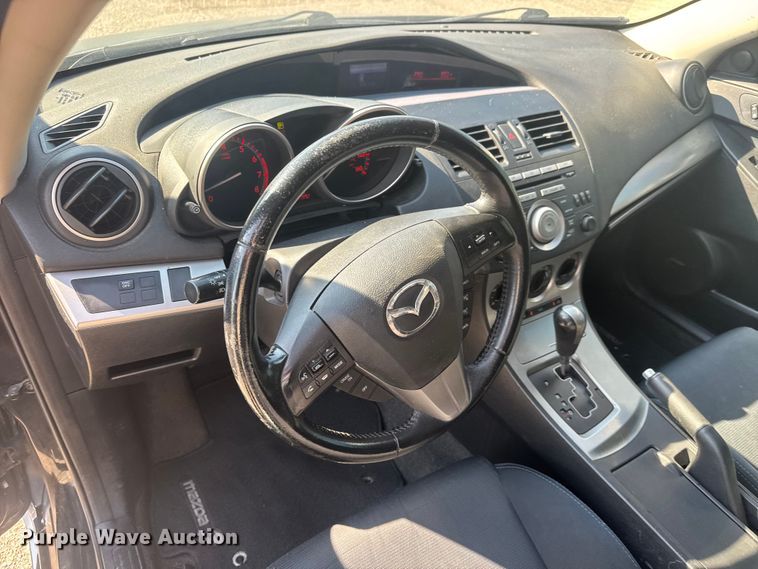 image for item EM8341 2011 Mazda Mazda 3 